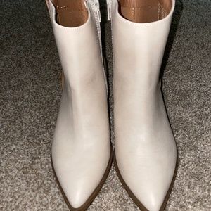 Cowboy Boots Target White